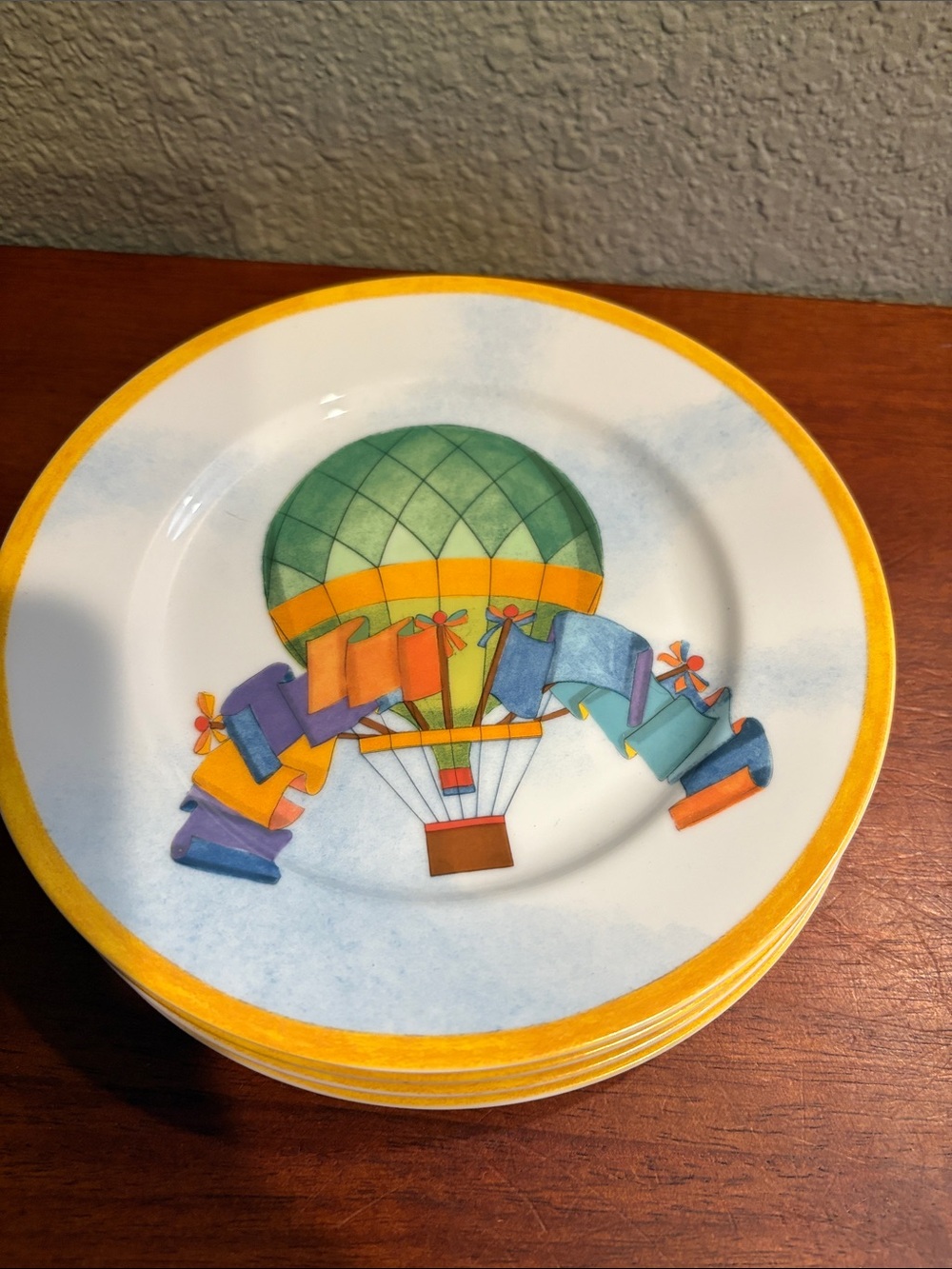 William Sonoma Hot Air Balloon Dessert/Salad Porcelain Plates